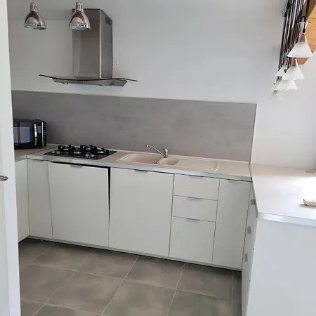 Petite Maison Avec Jardin A 10min Des Plages *